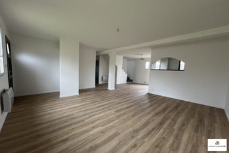 location maison lere 18240