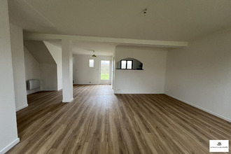 location maison lere 18240