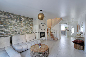 location maison lesigny 77150