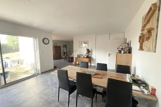 location maison lezigneux 42600