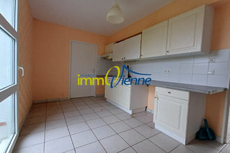 location maison lussac-les-chateaux 86320