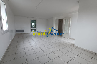 location maison lussac-les-chateaux 86320