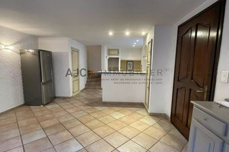 location maison maillane 13910