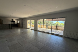 location maison meyreuil 13590