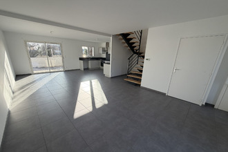 Ma-Cabane - Location Maison MONTBRISON, 85 m²