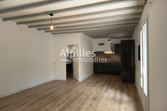 location maison mouries 13890