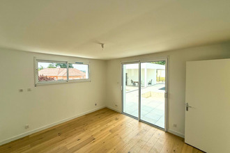 location maison mtferrand-le-chateau 25320