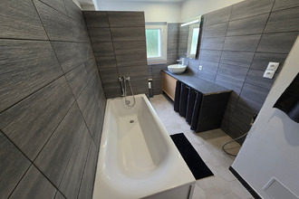 location maison mtreal-la-cluse 01460