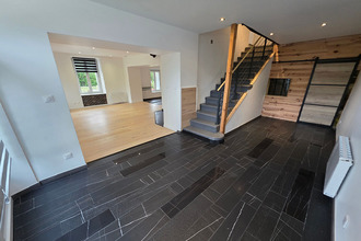 location maison mtreal-la-cluse 01460