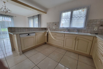 location maison nozay 44170