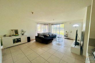 location maison ozan 01190
