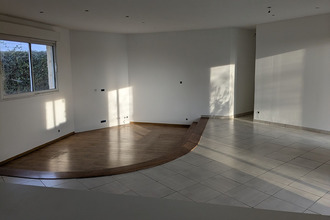 location maison quins 12800