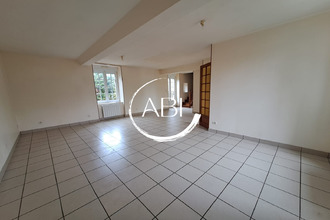 location maison rennes-en-grenouilles 53110