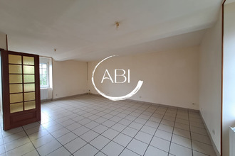 location maison rennes-en-grenouilles 53110