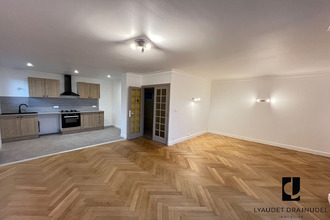 location maison riorges 42153