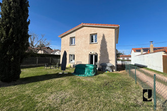 location maison riorges 42153