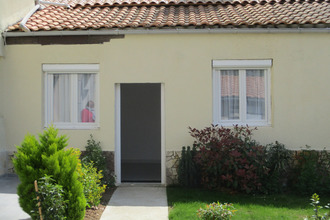 location maison rom 79120