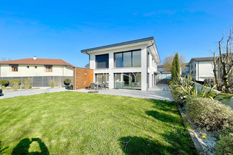 Ma-Cabane - Location Maison SAINT-JULIEN-EN-GENEVOIS, 163 m²