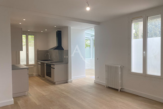 Ma-Cabane - Location Maison SAINT-MAUR-DES-FOSSES, 56 m²