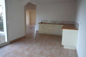 location maison segre 49500