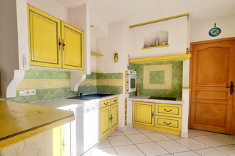 location maison senas 13560