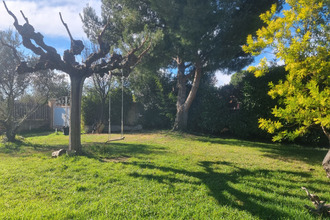 location maison senas 13560