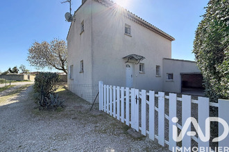 location maison senas 13560