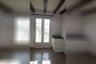 location maison smarves 86240