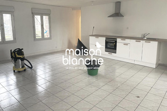 location maison soudan 79800