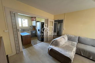 location maison soyaux 16800