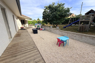location maison st-etienne-de-st-geoirs 38590