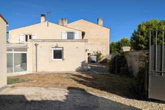 location maison st-jean-d-angely 17400