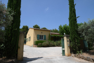 location maison st-zacharie 83640