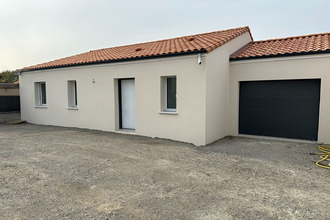 location maison ste-pazanne 44680