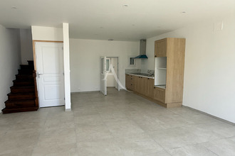 location maison stes 17100