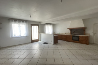 location maison stes 17100