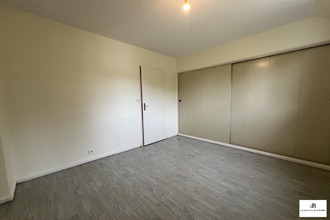 location maison sury-pres-lere 18240