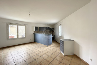 location maison theziers 30390