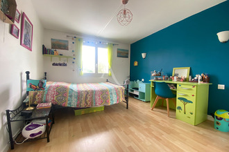 location maison trelaze 49800