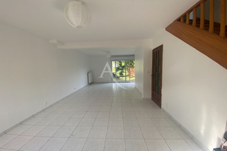 location maison trelaze 49800