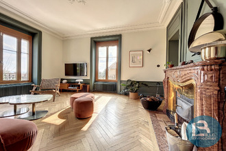 location maison trevoux 01600