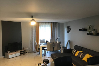location maison uchizy 71700