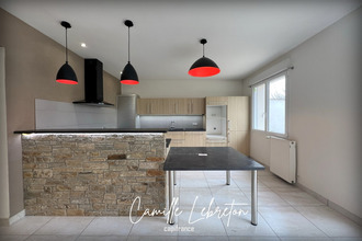 location maison vallet 44330