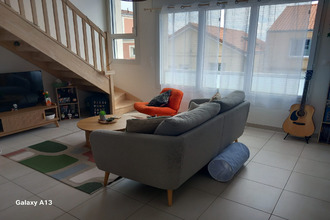 location maison vallet 44330