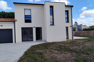 location maison vallet 44330