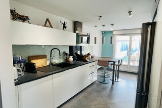 location maison venelles 13770