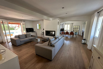 location maison venelles 13770