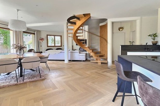 location maison versonnex 01210