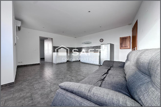 location maison volx 04130