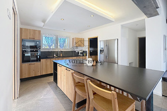 location maison volx 04130